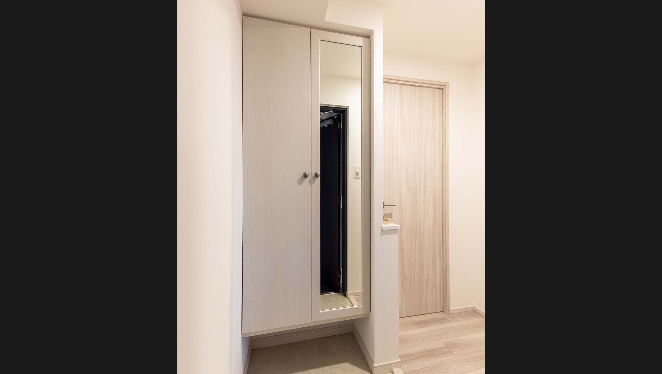 シューズボックス