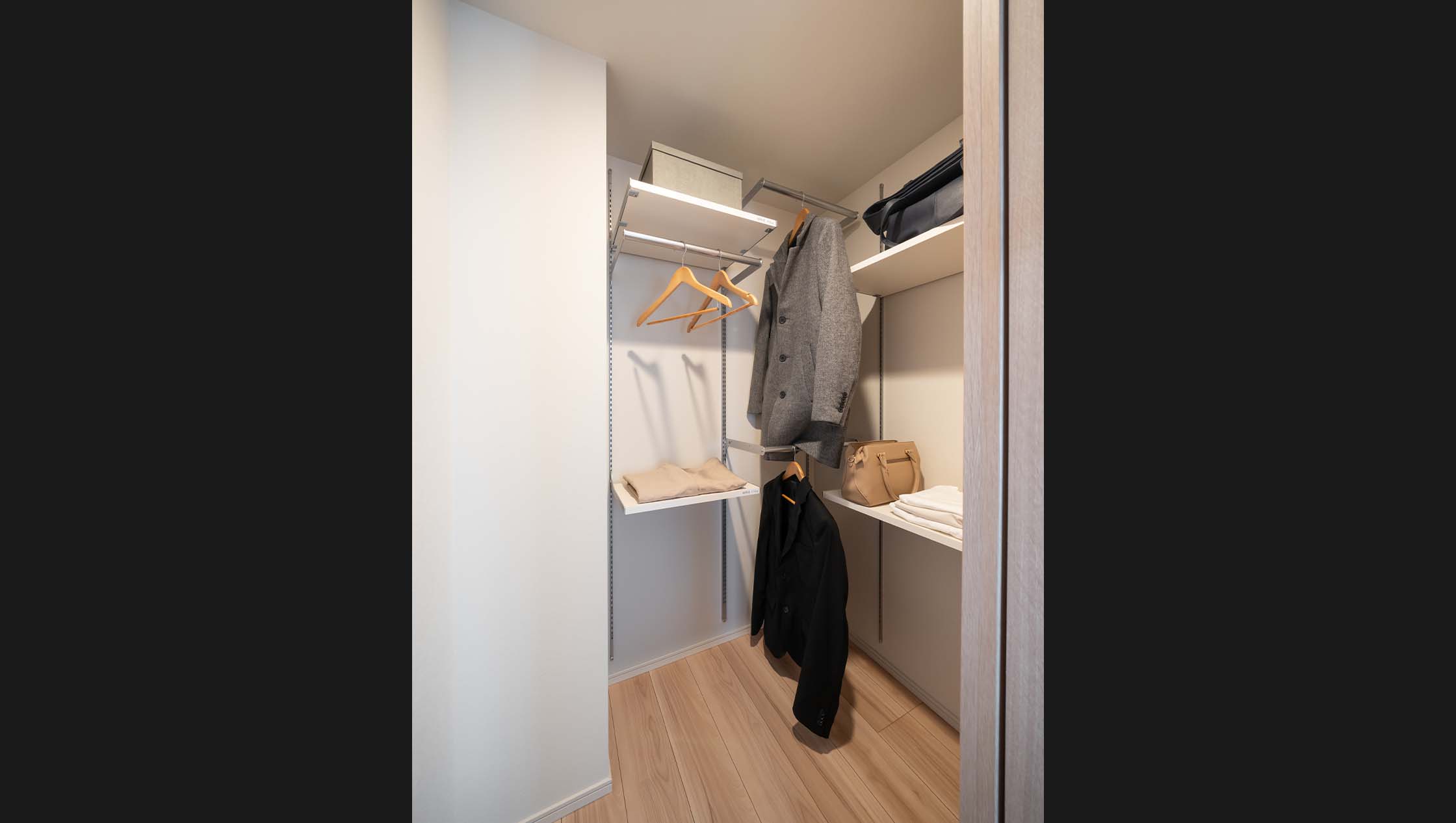 ウォークインクローゼット（2LDK）